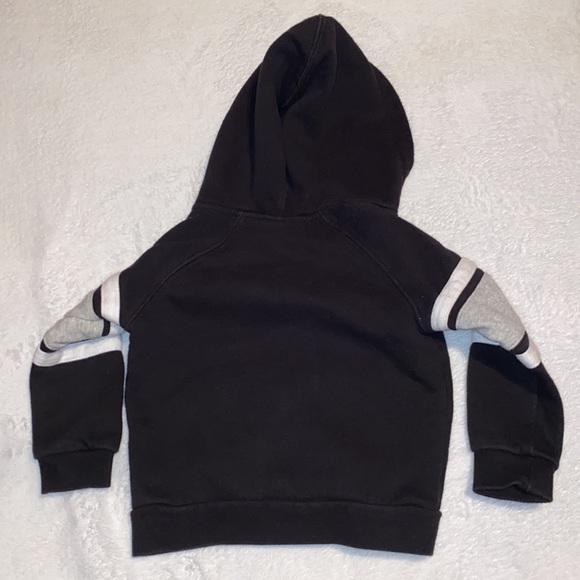 Nike toddler hoodie & jogger set (24M) - Picture 4 of 9